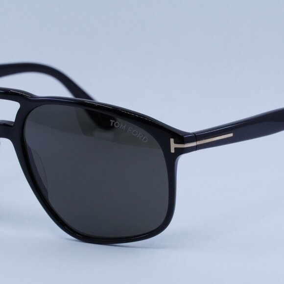 🕶️ New Tom Ford Pierre-02 FT1000 01A Sunglasses - Shiny Black Frame - Picture 4 of 10